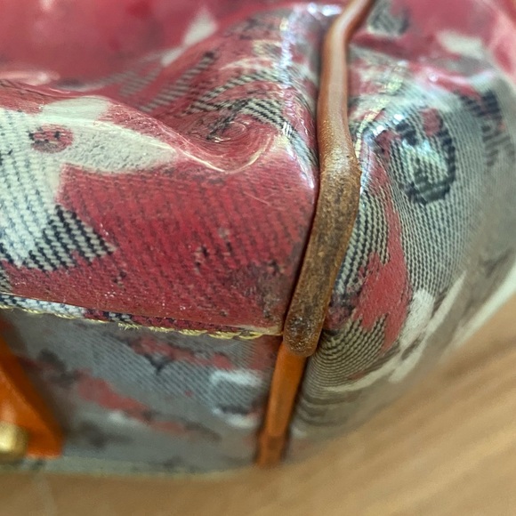 Vintage Louis Vuitton patent coated bag - Picture 12 of 15